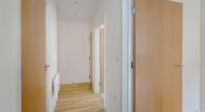 Luxury Hitchin Apartment, Great Town Centre Location - With Parking - Image 4