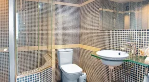 CAMOS BEACH Modern apartment facing the sea with terrace and pool FREE WIFI 4PAX - Image 4