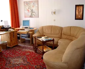 Bernstein Hotel Kohl Garni - Image 5
