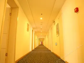 7Days Inn Huangshan Railway Station - Image 3