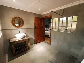 Guest Suites on Connor - Image 4
