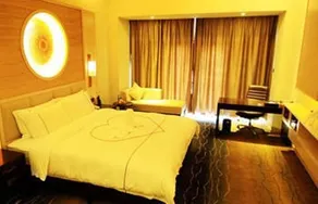 Rezen Hotel Heyi - Image 2