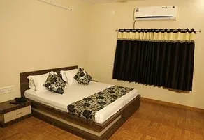 Hotel Holiday Inn Highway - Image 5