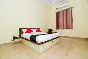 Collection O 38804 Eight Steps Resort - Image 1