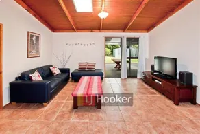 Abbey Beach Shack - Image 2