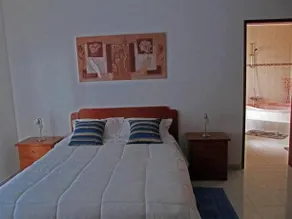 Seaview Guesthouse - Image 4