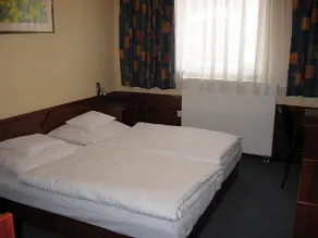 Hotel Thelena - Image 2