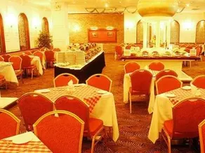 Golden Dragon Hotel - Image 5