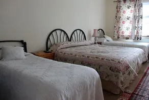 Saint Gabriel's Road Guesthouse - Image 3