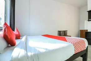 Hotel Nand Palace by OYO Rooms - Image 2