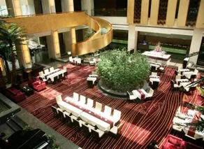 Peninsula Hotel - Image 3