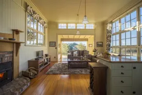 Kina Beach Cottages - Image 2