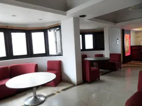 Hotel Royal Inn - Image 5