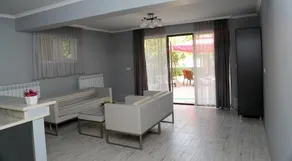Tako & Irakli Guesthouse - Image 5
