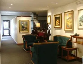 Plaza Hotel - Image 4