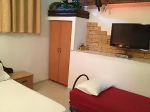 MORYA GUESTHOUSE - Image 2