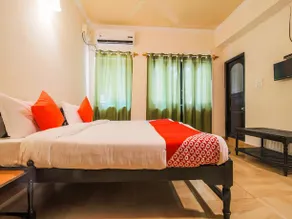 La Petite By OYO Rooms - Image 3