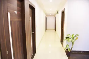 Hotel Alankar - Image 2