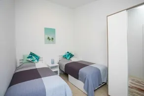 Scarborough Apartment - Image 2