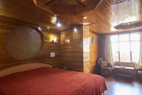 OYO 3303 Hotel Broadway Annexe - Image 2