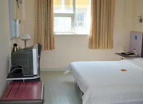 Shanghai City Central International Hostel - Image 4