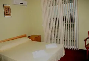 Corner Hotel - Image 4