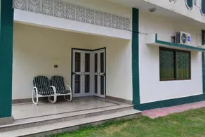 West End Guest House - Image 2