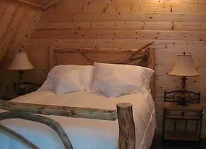Outside Inn Cabins & Lofts - Image 4
