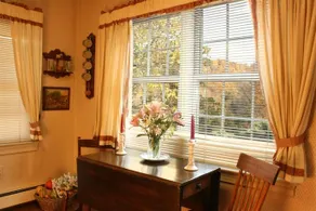 Maple Hall Inn - Image 2