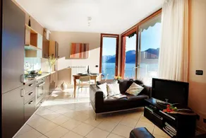 Argegno Modern Apartment - Image 5