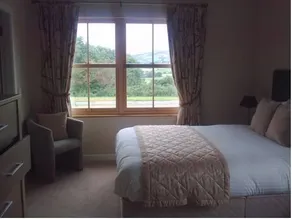 Debarra Lodge - Image 4
