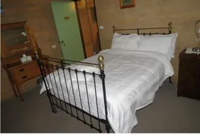 Bentwood Olive Grove Accommodation & Function Centre - Image 3