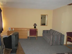 Bedrock Motel - Image 3
