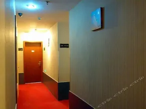 Babilun E-sports Hotel - Image 2