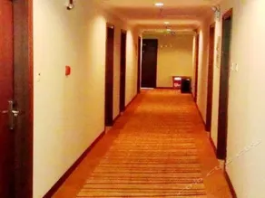 Huaju Hotel (Wenfeng World Store, Middle Jianghai Road, Qidong) - Image 3
