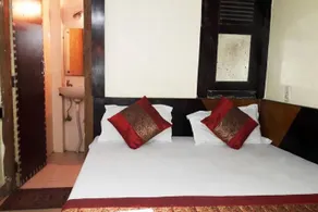 Hotel Royal Plaza - Image 4