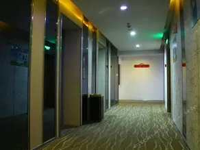 Yaji Fashion Hotel - Image 3