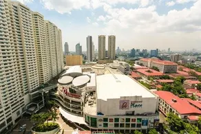 Jmm Apartment Suites - Image 2