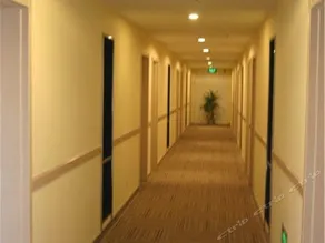 City Inn - Image 4
