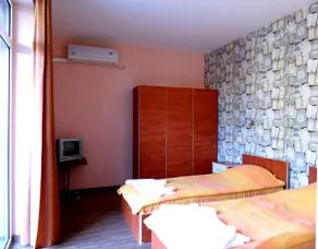 La Piazza Family Hotel - Image 5