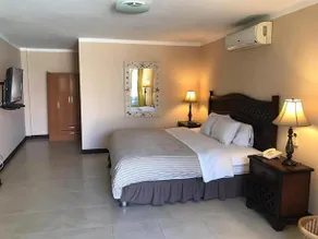 Maliah Beach Club - Image 5