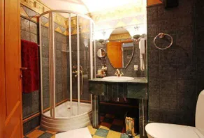 Deluxe Apartments - Image 3