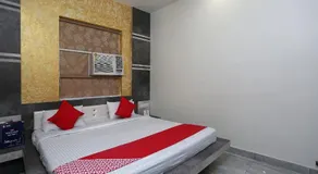 Tandoori Veg Hotel by OYO Rooms - Image 5