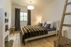 Forest Chalet, all famous ski areas around us, 15 min to city of salzburg, mountainview, panorama sauna, bath whirlpool, fire pit in garden up to 10 p - Image 5