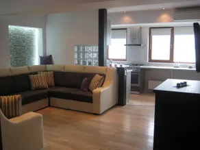 Elena's Terrace - Image 3