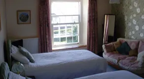 Rose Cottage Guest House - Image 3