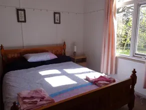 Hillcrest Farmhouse - Image 4
