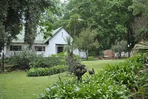 Drakensberg Bush Lodge And Backpackers - Image 3