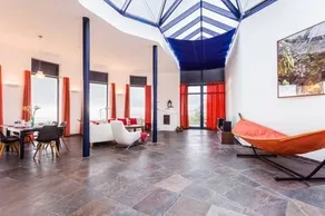 Luxurious modern Mountain Villa - Image 2