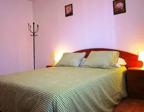 Apartamentos El Hortalán - Image 5